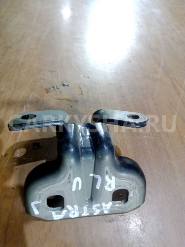 Петля двери Opel Astra J (2009—2012) Opel Astra оригинальный номер 13501715