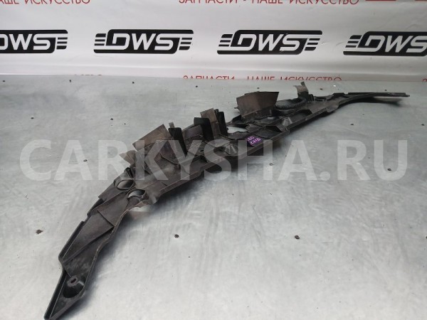 Накладка на рамку радиатора Toyota Estima 