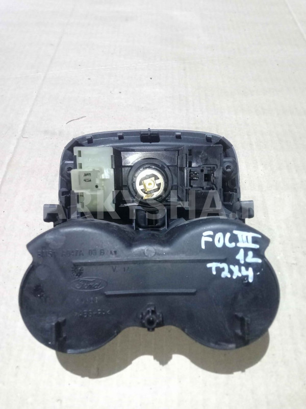 Накладка (кузов внутри) Ford Focus III (2011—2015) Ford Focus оригинальный номер bm51a047a03b