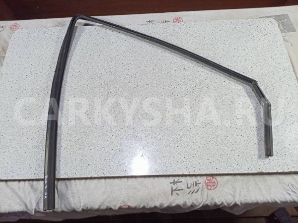 Уплотнитель стекла двери Kia Rio III (2011—2015) Kia Rio оригинальный номер 835404X000