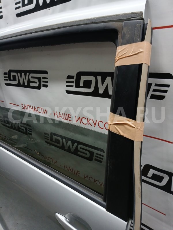 Дверь задняя правая Toyota Sienta 