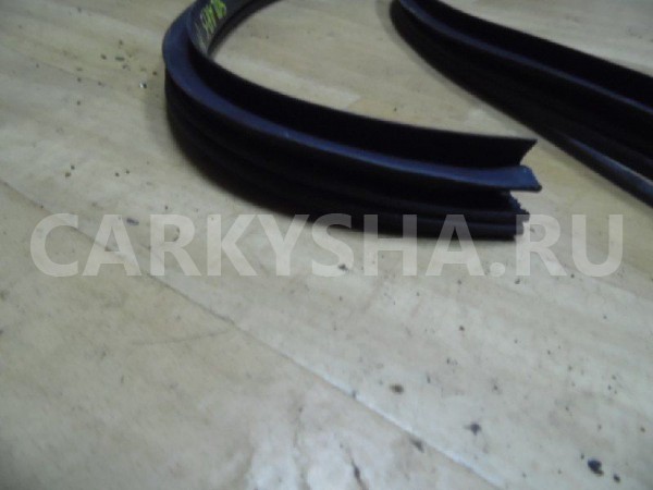Уплотнитель двери Hyundai Solaris I (2010—2014) Hyundai Solaris оригинальный номер 821204L000