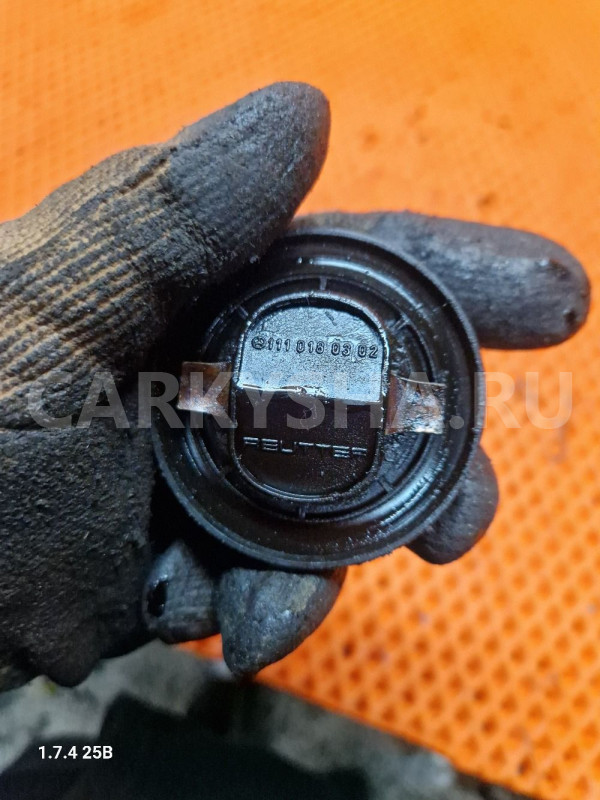 Крышка маслозаливная Mercedes w210 m112 911 2.4 Mercedes-Benz E-klasse оригинальный номер 1110180302