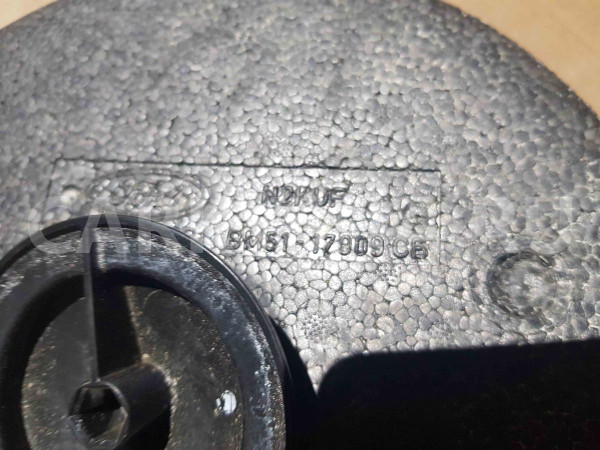 Накладка (кузов внутри) Ford Focus III (2011—2015) Ford Focus оригинальный номер bm5117009cb