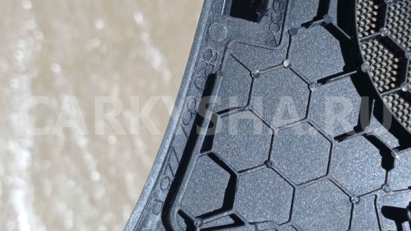 Решетка динамика Audi Q5 I (2008—2012) Audi 200 оригинальный номер 8R0857228B