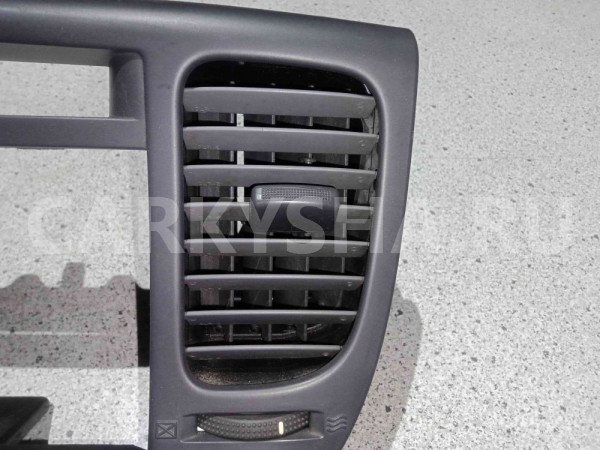 Дефлектор воздушный Kia Rio II рестайлинг (2009—2011) Kia Rio оригинальный номер 974101g000