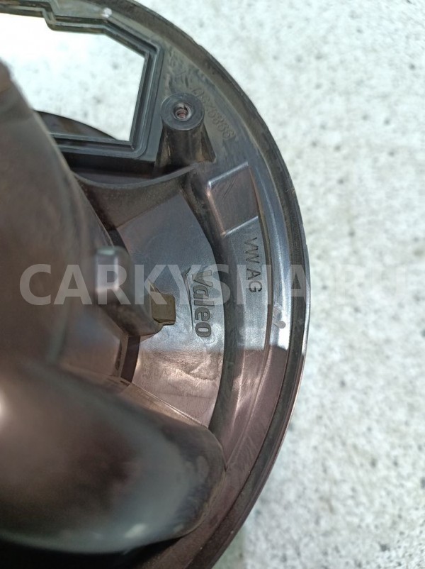 Моторчик отопителя Skoda Octavia II рестайлинг (2008—2013) Skoda Octavia оригинальный номер 1K1820015l