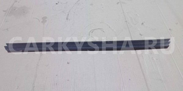 Уплотнитель стекла двери Ford Focus III (2011—2015) Ford Focus оригинальный номер 1747505