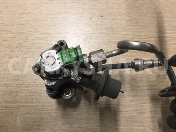 Топливный насос высокого давления Toyota Avensis II Седан оригинальный номер 23100-28032