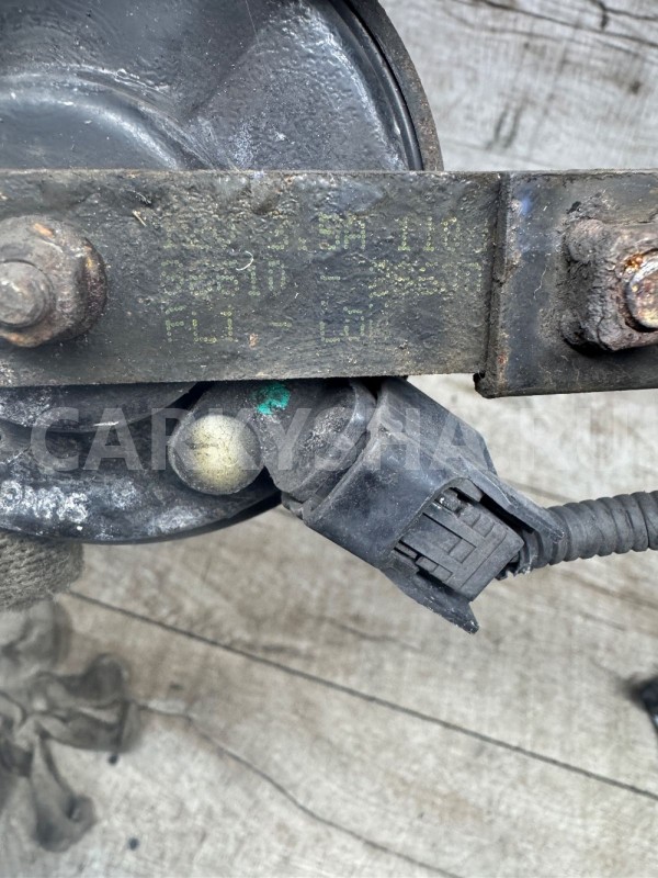 Сигнал звуковой Hyundai ix35 (2010-2015) с фишкой Hyundai ix35 оригинальный номер 8661028600