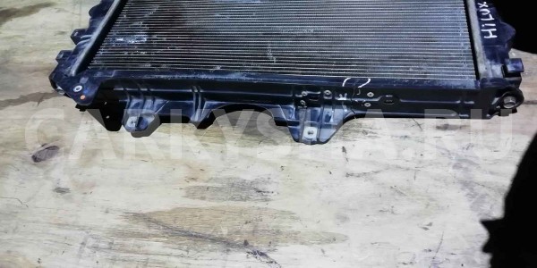 Радиатор основной Toyota Hilux Pick Up 2011 Toyota Hilux оригинальный номер 164000L280
