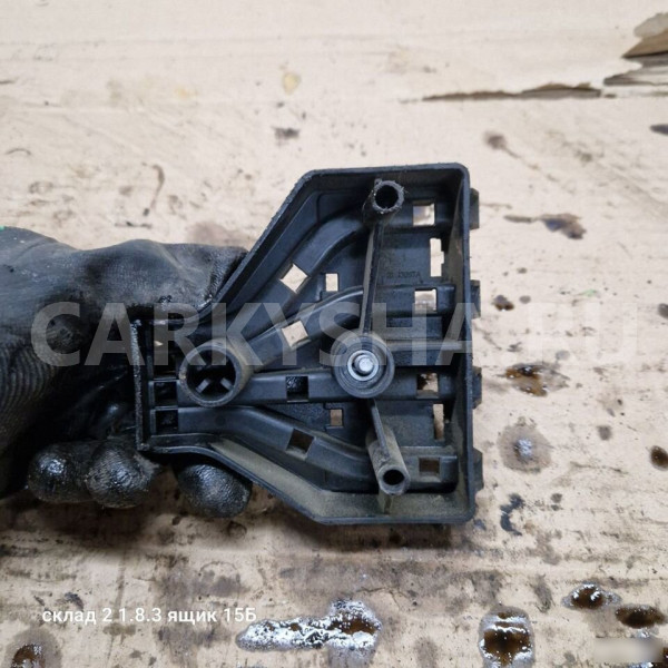 Кронштейн проводов Volkswagen Polo, V cbz 1.2 Volkswagen Polo оригинальный номер 03f905487