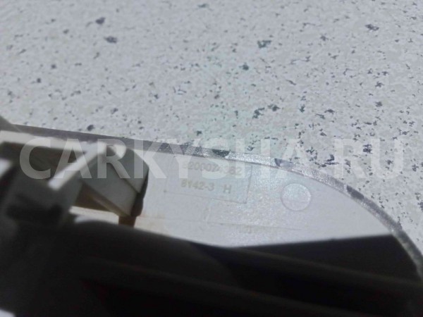 Плафон салонный Renault Duster I рестайлинг (2015—2021) Renault 15 оригинальный номер 8200074362