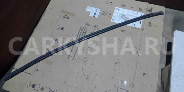 Уплотнитель (наружный) Renault Logan II (2012—2018) Renault 12 оригинальный номер 768617354R