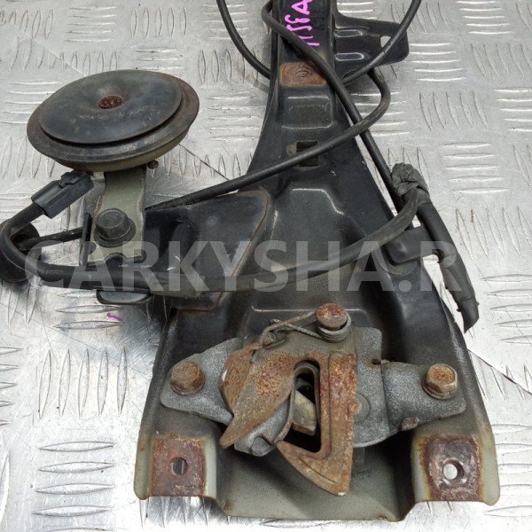 Замок капота Mitsubishi Pajero 