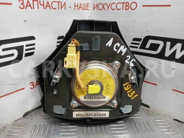 Подушка безопасности в руль Toyota Ipsum 