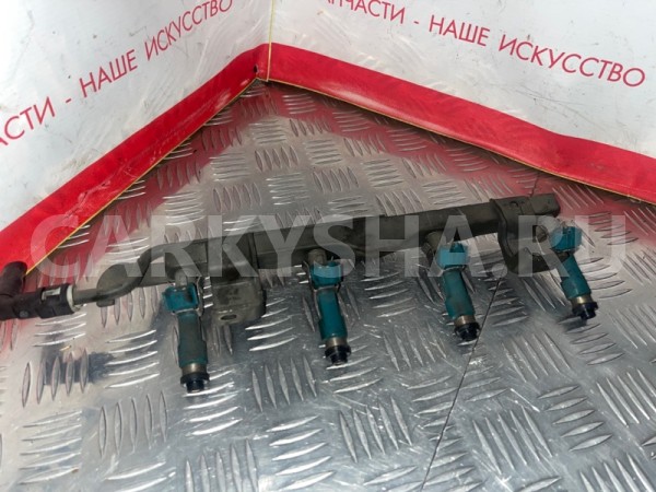 Форсунка топливная Mazda Demio 