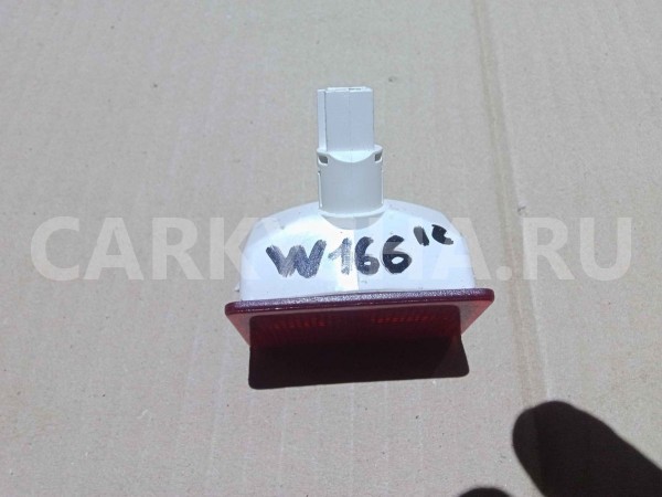 Плафон салонный Mercedes-Benz M-класс W166 (2011—2015) Mercedes-Benz M-klasse оригинальный номер a0009060235