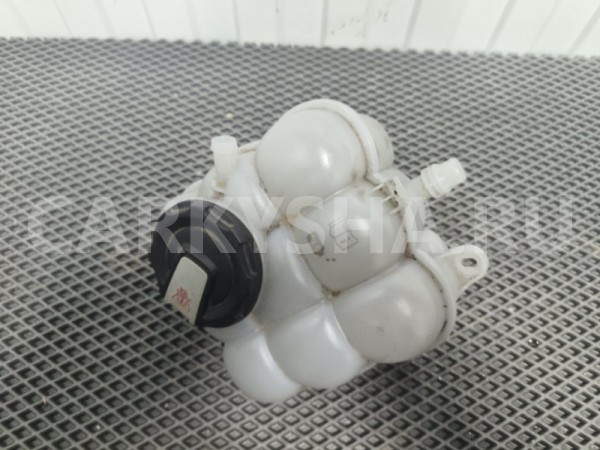 Бачок расширительный Audi Q7 2017 4M0121405M 4M CRTA Audi Q7 