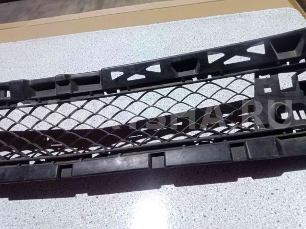 Решетка в бампер Mercedes-Benz M-класс W166 (2011—2015) Mercedes-Benz M-klasse оригинальный номер A1668853965