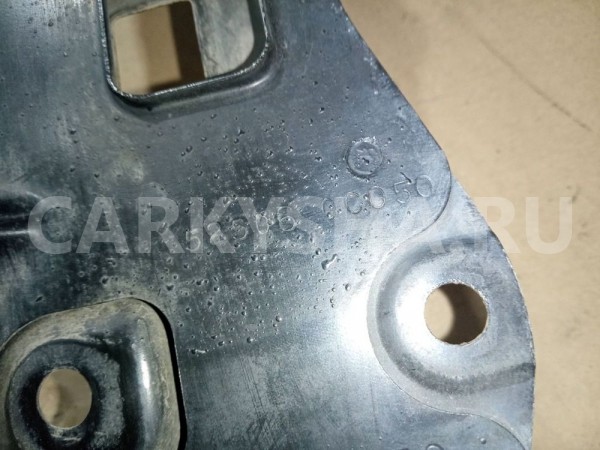 Кронштейн бампера Toyota Tundra II рестайлинг (2013—2021) Toyota Tundra оригинальный номер 525060c050