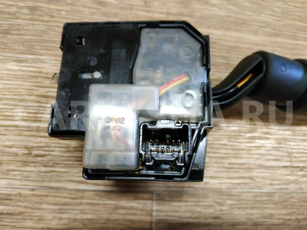 Переключатель поворотов подрулевой Mazda 3 оригинальный номер BP4K66122