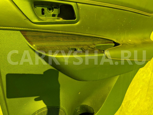 Обшивка дверей Toyota Harrier оригинальный номер 6761048D5045