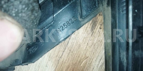 Уплотнитель стекла двери Ford Focus III (2011—2015) Ford Focus оригинальный номер BM51N25825