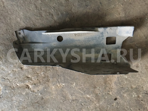 Кожух защитный правый Toyota Land Cruiser 200 Series оригинальный номер 58723-60010