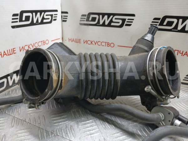 Патрубок воздушного фильтра Toyota Camry 