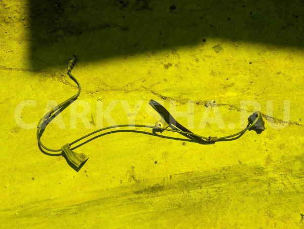 Датчик abs Toyota Estima 