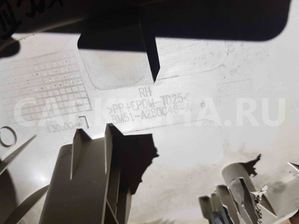 Обшивка стойки Ford Focus III (2011—2015) Ford Focus оригинальный номер BM51A280C46AGW