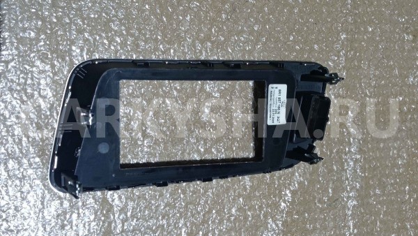 Накладка торпедо Audi Q5 I (2008—2012) Audi 200 оригинальный номер 8R1857186N