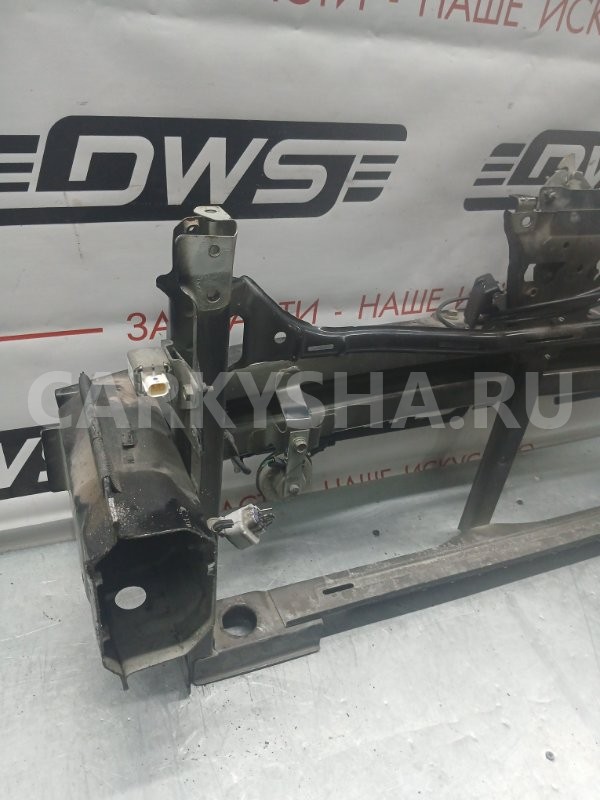 Рамка радиатора Mitsubishi Colt 