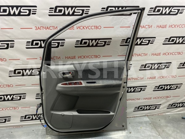 Дверь передняя правая Toyota Noah 