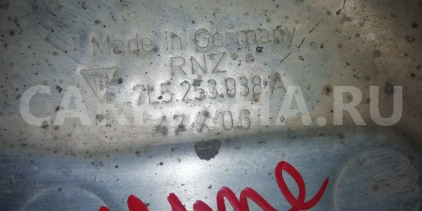 Экран тепловой Porsche Cayenne I рестайлинг (2007—2010) Porsche Cayenne оригинальный номер 7L5253038A