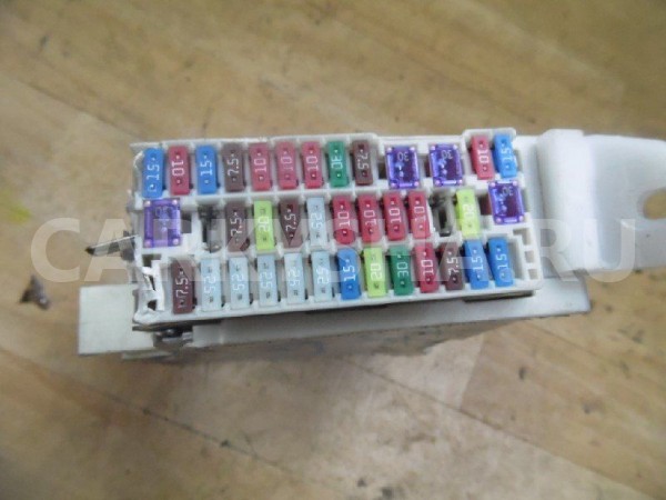 Блок предохранителей Lexus RX III (2008—2012) Lexus RX оригинальный номер 8273048J20