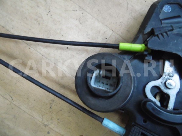 Замок двери Suzuki Grand Vitara II рестайлинг (2008—2012) Suzuki Grand Vitara оригинальный номер 8231065J11