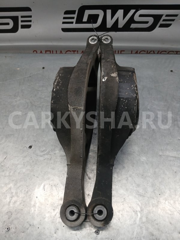 Рычаг подвески нижний Nissan Stagea 