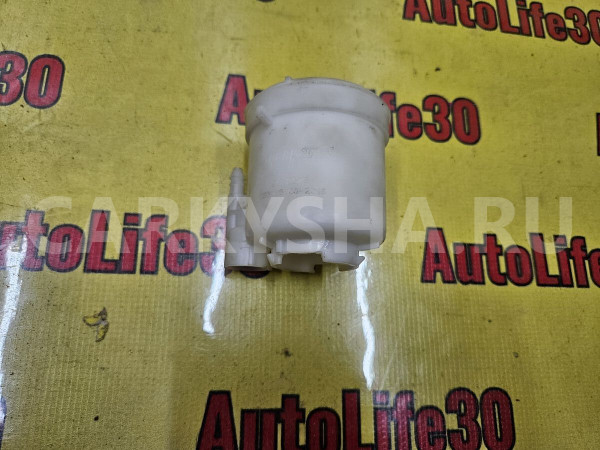 Фильтр топливный Toyota Harrier оригинальный номер 7702448040