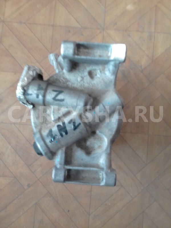 Компрессор кондиционера Toyota Allex оригинальный номер 8831002840