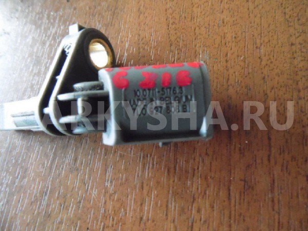 Датчик ABS Volkswagen Touareg I (2002—2006) Volkswagen Touareg оригинальный номер 7L0927808B