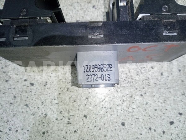 Блок управления стеклоподъемниками Skoda Octavia II рестайлинг (2008—2013) Skoda Octavia оригинальный номер 1z0959858b