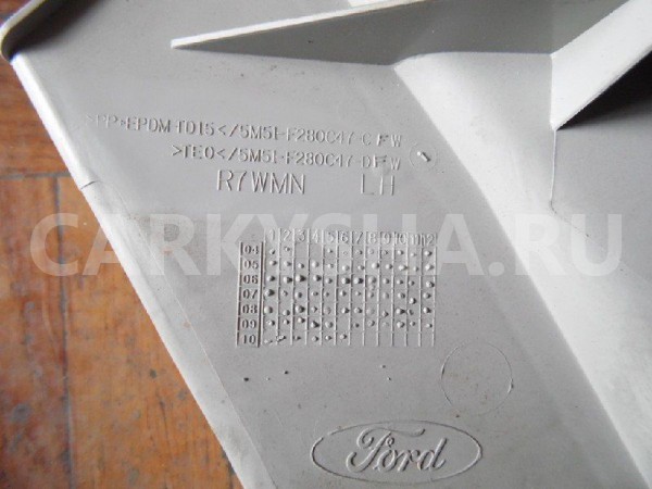 Обшивка стойки Ford Focus II (2005—2008) Ford Focus оригинальный номер 1357971