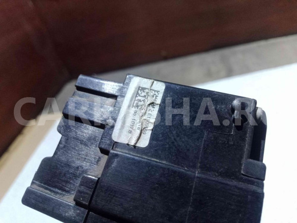 Переключатель света подрулевой Renault Duster I рестайлинг (2015—2021) Renault 15 оригинальный номер 255404709R