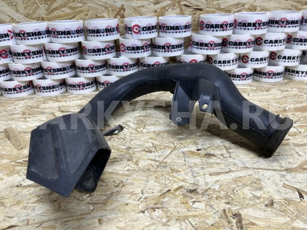 Патрубок воздушного фильтра Toyota RAV 4 III (XA30) оригинальный номер 17751-28060