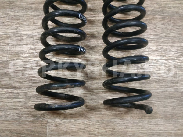 Пружины задние к-кт Hyundai ix35 оригинальный номер 55350-2Y200