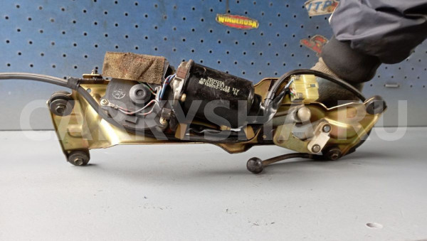 Моторчик стеклоочистителя задний Toyota Hilux Surf Toyota Hilux Surf оригинальный номер 159010-2485