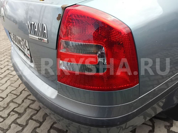Фонарь задний Skoda Octavia II (2004—2009) Skoda Octavia оригинальный номер 1Z5945112A