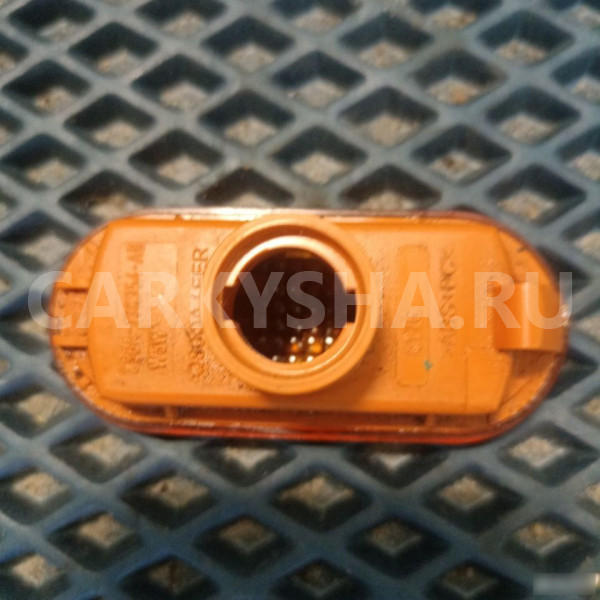 Повторитель поворота Ford Fusion Ford Fiesta оригинальный номер 2S6A13K354